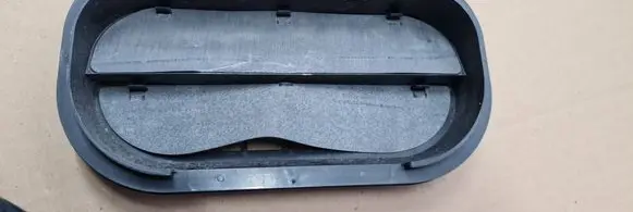 Audi A6 S6 C8 4K Quarter panel pressure vent 6R0819465C