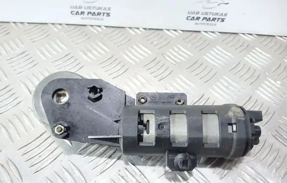 Saab 9-3 Ver2 Seat adjustment motor 8317827 2001830100