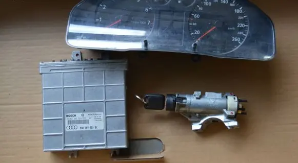 Audi A4 S4 B5 8D Engine control unit/module 8D0907557BX 26SA4046 0261203554