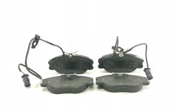 Alfa Romeo 164 Brake pads (front) 9945816