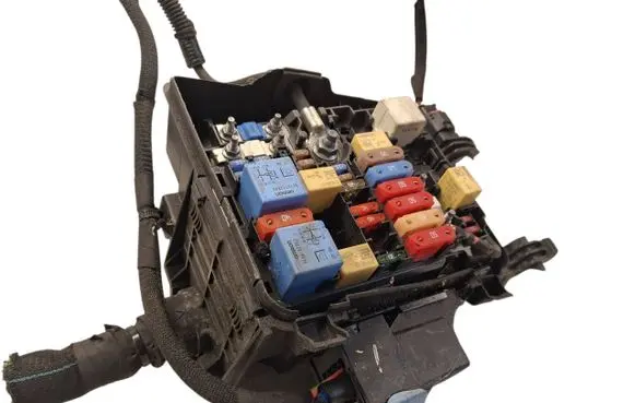 Peugeot 508 Fuse box set 9638182880 15528598ST3 21473717