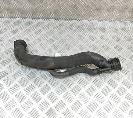 Land Rover Range Rover Sport L494 Engine coolant pipe/hose CPLA8286AD