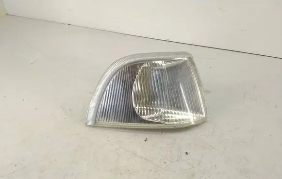 Volvo S40 Front indicator light 30854654