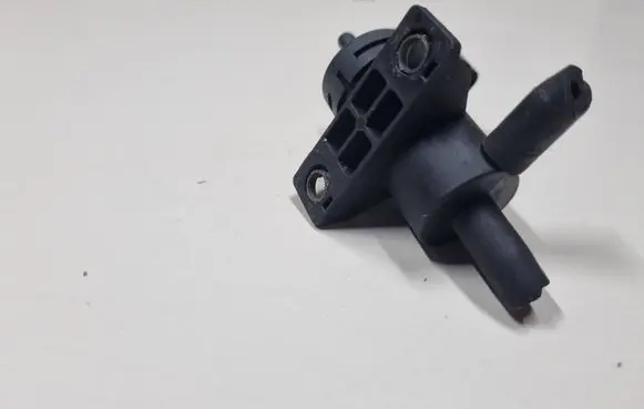 Volvo S40, V40 Turbo solenoid valve 7700113709