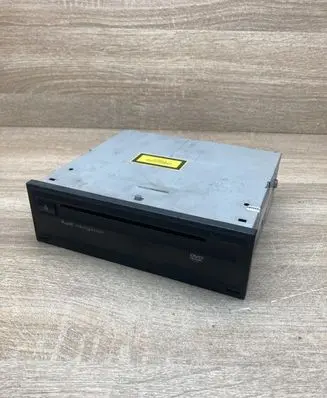 Audi A8 S8 D3 4E Navigation unit CD/DVD player 4E0919887C 4E0910887D