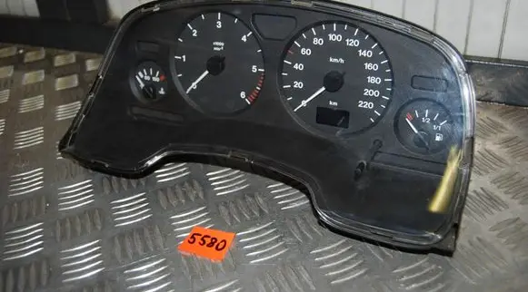 Opel Zafira A Speedometer (instrument cluster) 24419561HU