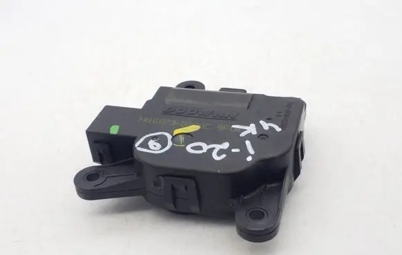Hyundai i20 (PB PBT) Air flap motor/actuator H400730830C