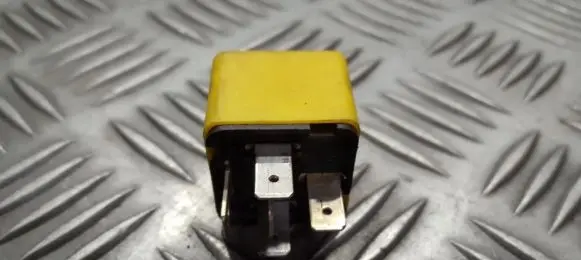 Fiat Bravo - Brava Other relay 82461739 a727