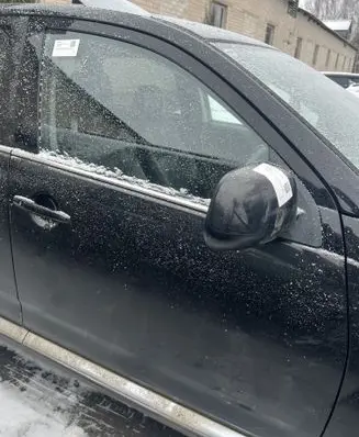 Peugeot 4007 Front door