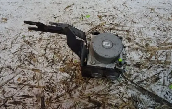 Dacia Dokker ABS Pump 476608587R