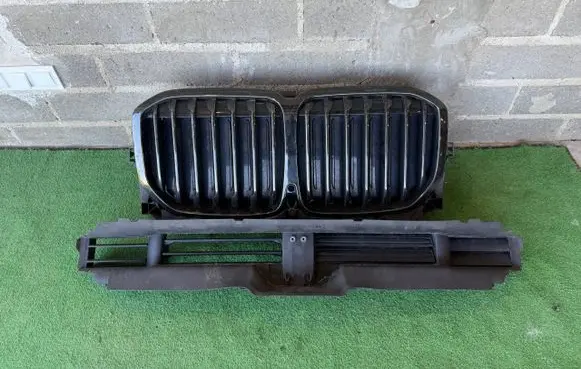 BMW X7 G07 Front grill 