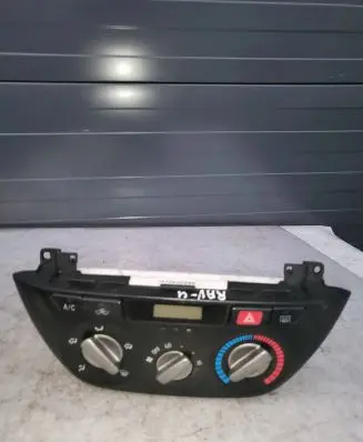 Toyota RAV 4 (XA20) Climate control unit 55900-42140