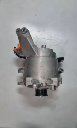Hyundai Tucson TL Generator/alternator 373902M900 M220710A82S 37390-2M900