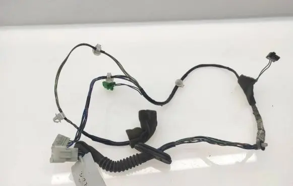 Subaru Outback Rear door wiring loom 81822AG090