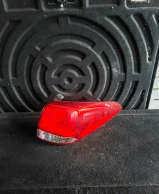 KIA Carens III Rear/tail lights 