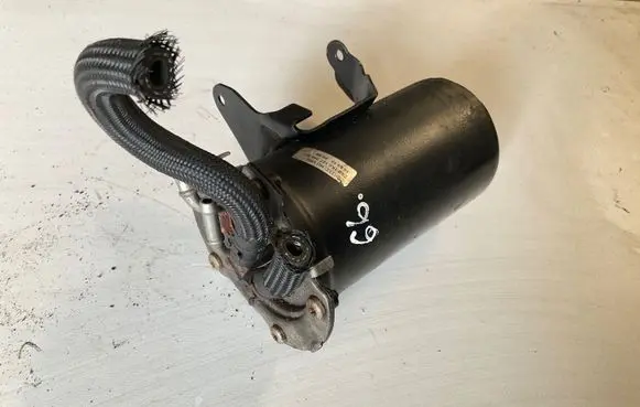 Volkswagen Golf VI Fuel filter housing 1K0127400L 1K0127399BT