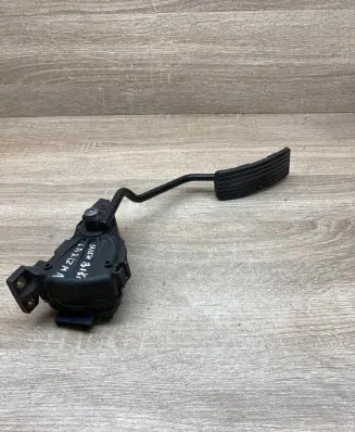 Volvo S40, V40 Accelerator throttle pedal 30865642 M865642