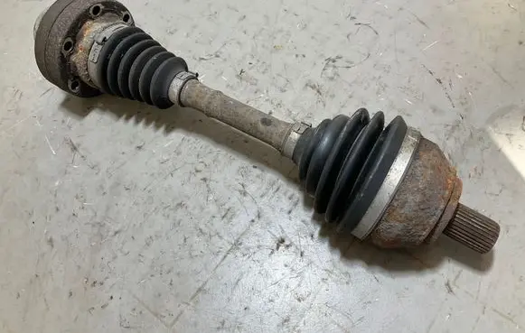 Volkswagen Amarok Front driveshaft