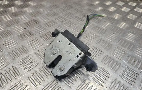 Opel Corsa D Tailgate/trunk/boot lock/catch/latch 55701971