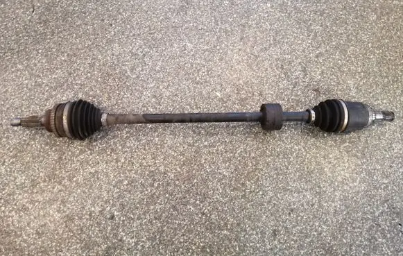 Suzuki Celerio Front driveshaft