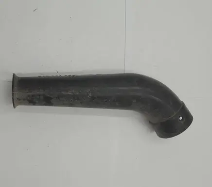 Volkswagen Golf II Air intake hose/pipe 052129617 W10550