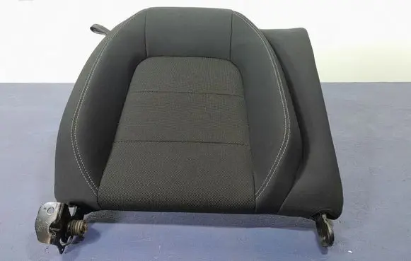 Ford Mustang VI Second row seats