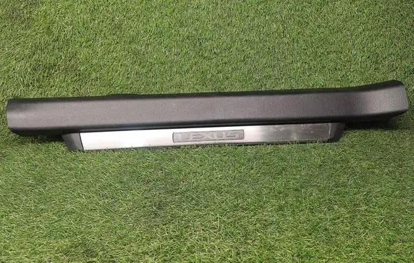 Lexus GS 250 350 300H 450H Front sill trim cover 6791030070 6791030080