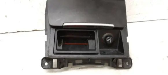 Ashtray (front)