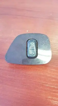 Mercedes-Benz E W210 Electric window control switch 2108208210
