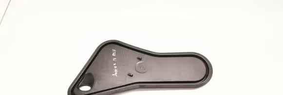 Audi Q3 8U Other front door trim element 8U0839915