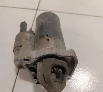 Peugeot 308 Starter motor 9674077280 ESM18E8 16R50077