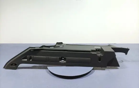 Skoda Superb B8 (3V) Other sill/pillar trim element 3V9867761A