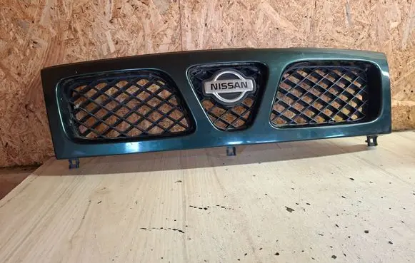 Nissan Terrano Front grill 623107F 194401 19246M0