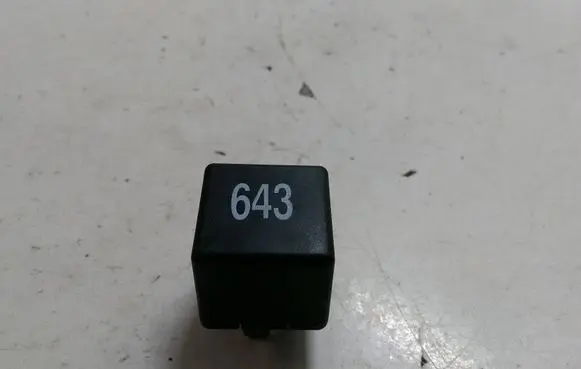 Audi A6 S6 C6 4F Other relay 8K0951253