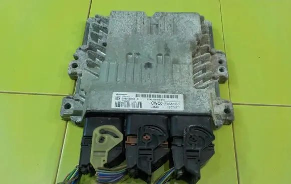 Ford C-MAX II Engine control unit/module AV6112A650BNA