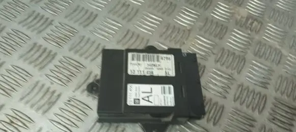 Opel Vectra C Door control unit/module 13111457