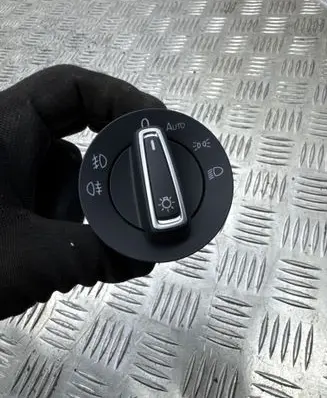 Volkswagen Golf VII Light switch 5G0941431BD