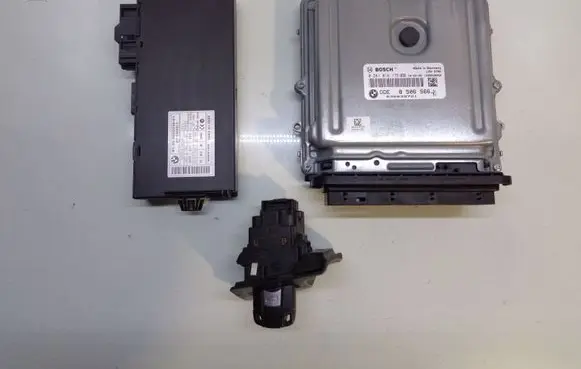 Engine ECU kit and lock set