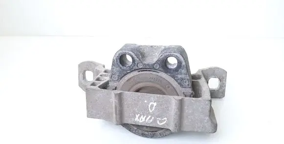 Ford C-MAX I Engine mount bracket 307396