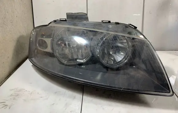 Audi A3 S3 A3 Sportback 8P Headlight/headlamp 8P0941004L