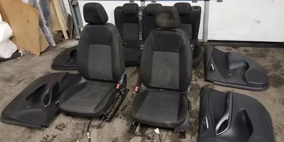 Peugeot 3008 II Seat set 