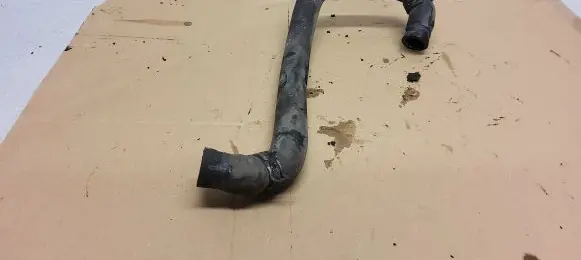 Nissan X-Trail T30 Engine coolant pipe/hose