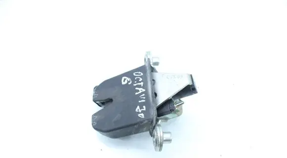 Skoda Octavia Mk2 (1Z) Tailgate/trunk/boot lock/catch/latch 1Z5827501D