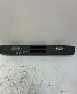 Volvo XC70 Trunk door license plate light bar 30699743 31253018