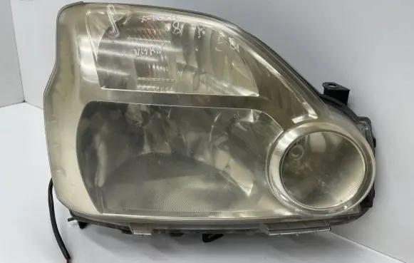 Nissan X-Trail T31 Headlight/headlamp E11175