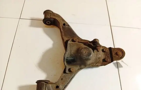 Mercedes-Benz Sprinter W906 Front lower control arm/wishbone 
