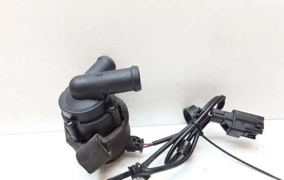 Volvo S60 Electric auxiliary coolant/water pump 31332380