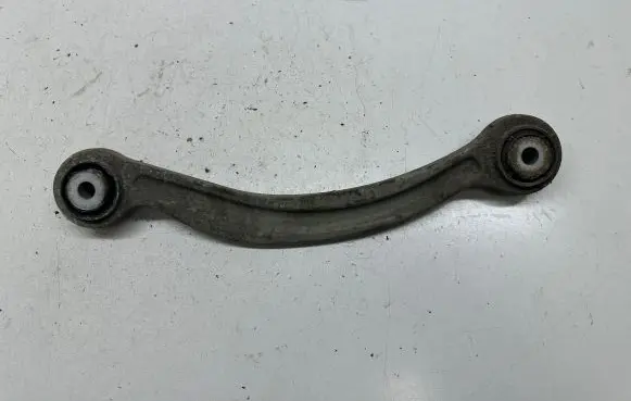 Rear upper control arm/wishbone