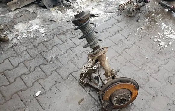 Seat Leon (1P) Front wheel hub spindle knuckle 