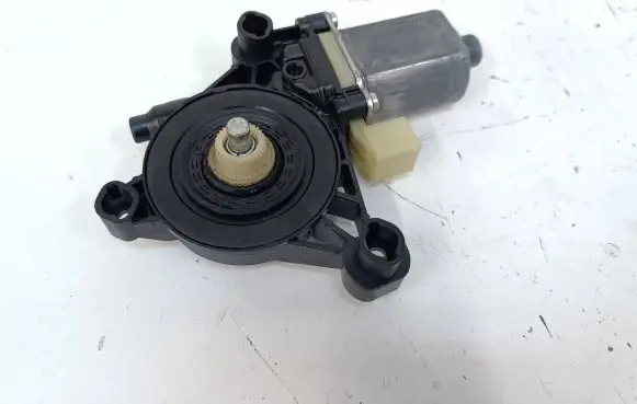 Porsche Macan (95B) Sunroof motor/actuator 5Q0959801B 0130822717